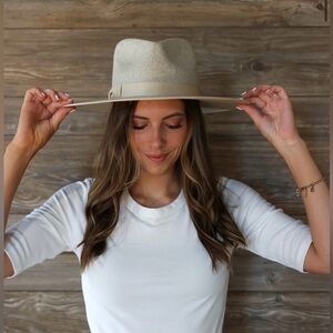 Lack of Color Carlo Rancher Wool Felt Hat in Speckled Grey